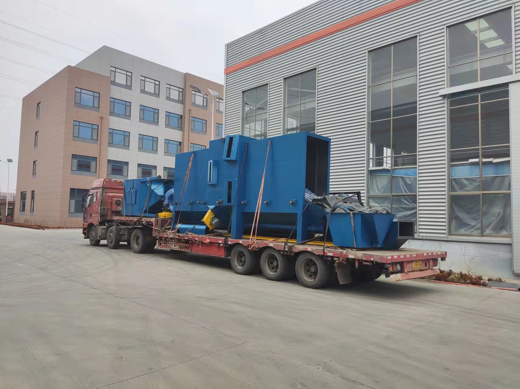 Q6910 roller shot blasting machine yakatumirwa kuHebei